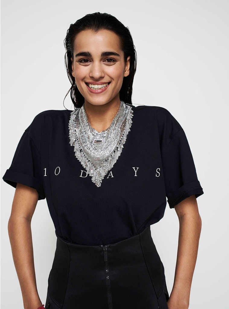10 days necklace scarf