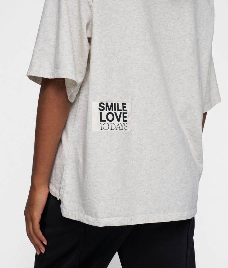 10 days tee smile love