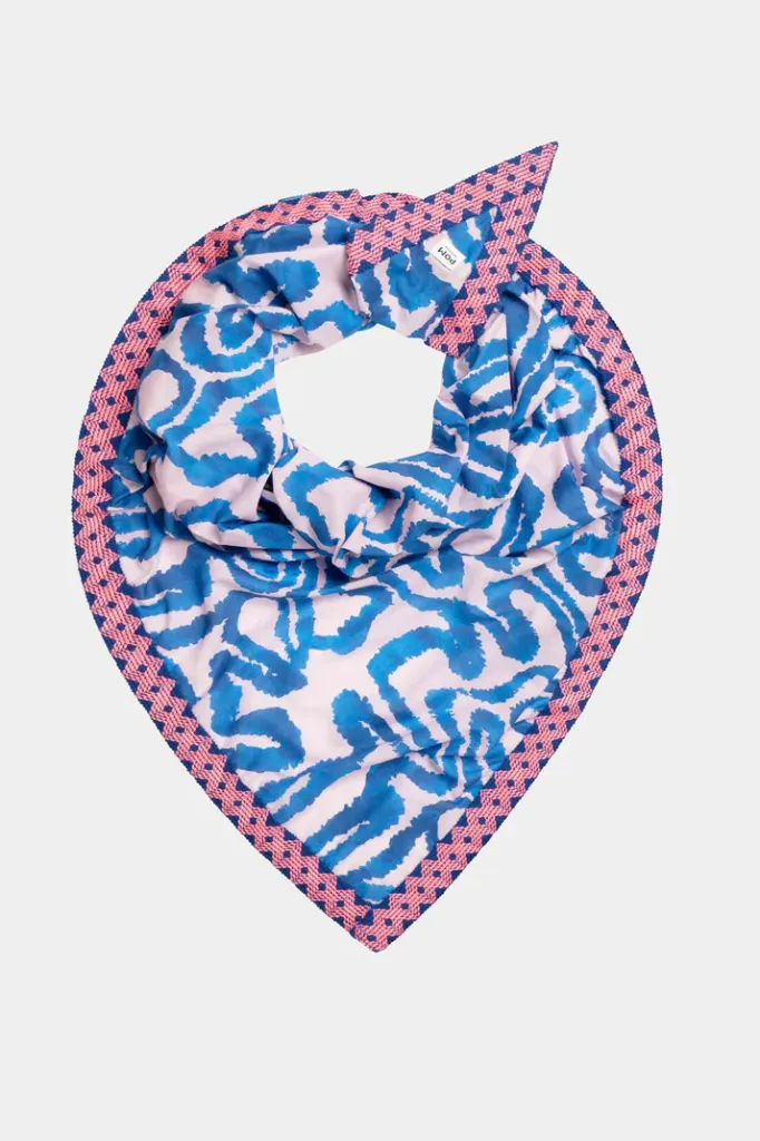 pom-amsterdam-shawls-multi-colour-os-shawl-hero-waves-pink-1217943246.webp