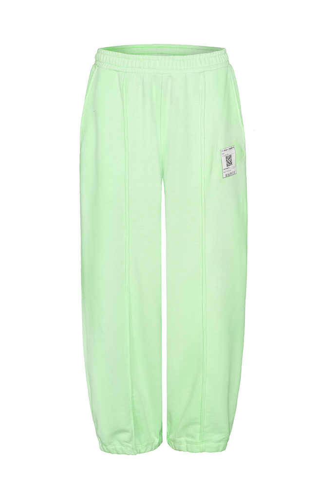 Liv Bergen neon green