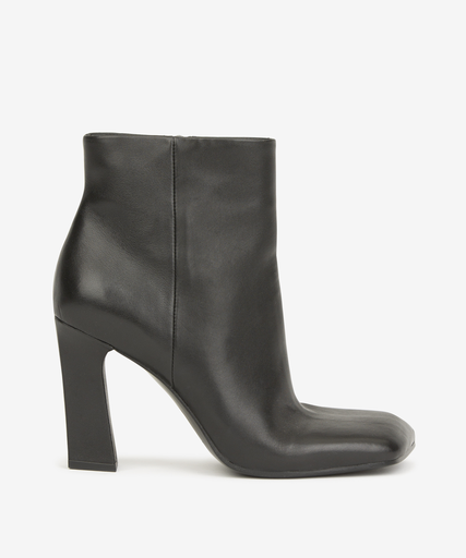 [F25-Alina01] Ash Alina black 