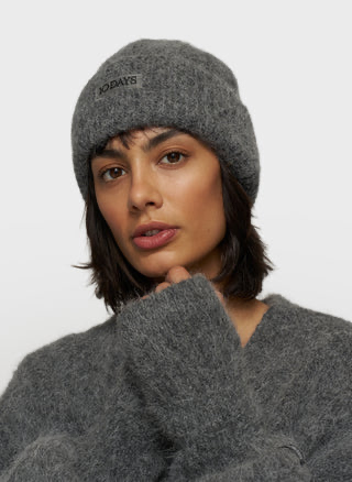 [20.924.5204] 10 Days hairy knit beanie antra melee
